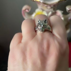 Estate Sterling Silver Wolf Poison Ring secret compartment locket Ring size 10